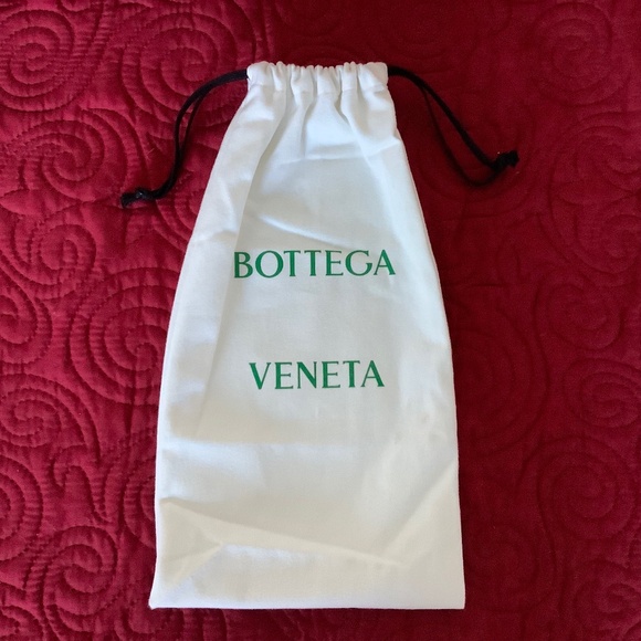 Bottega Venetta Flannel Drawstring Logo Purse Dust Bag  Adjustable drawstrings - Picture 3 of 5